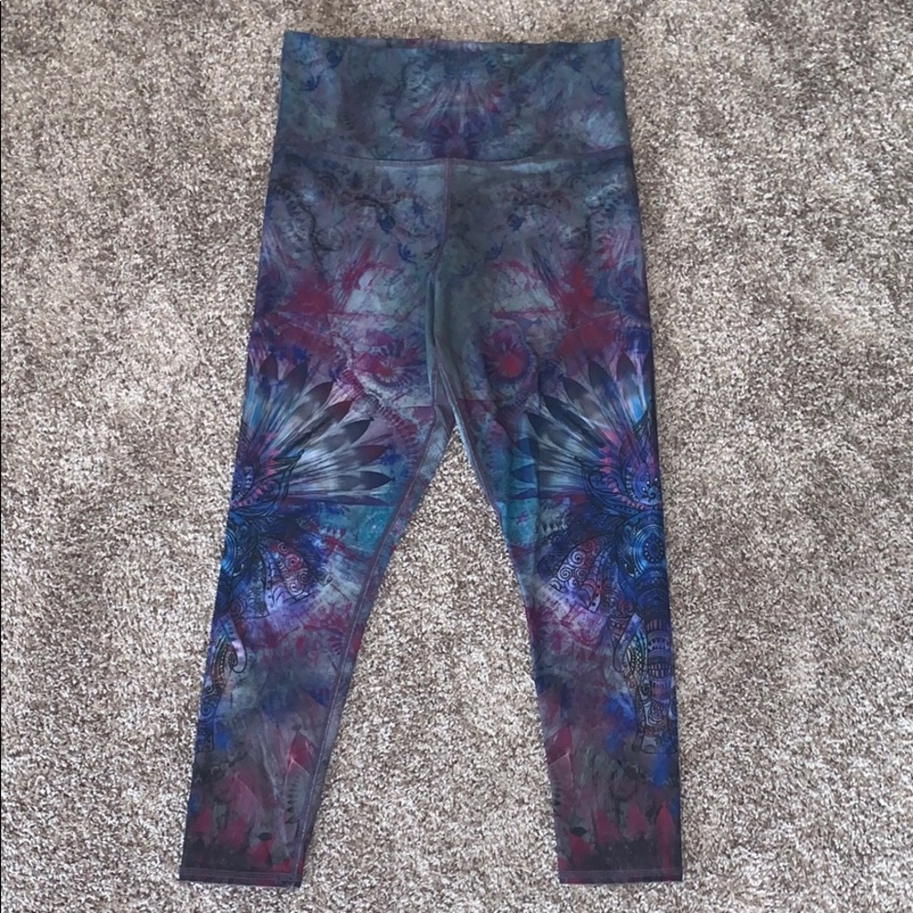 High waisted elephant pattern yoga pants